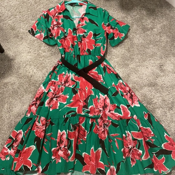 Tropical dress with belt - Picture 3 of 3
